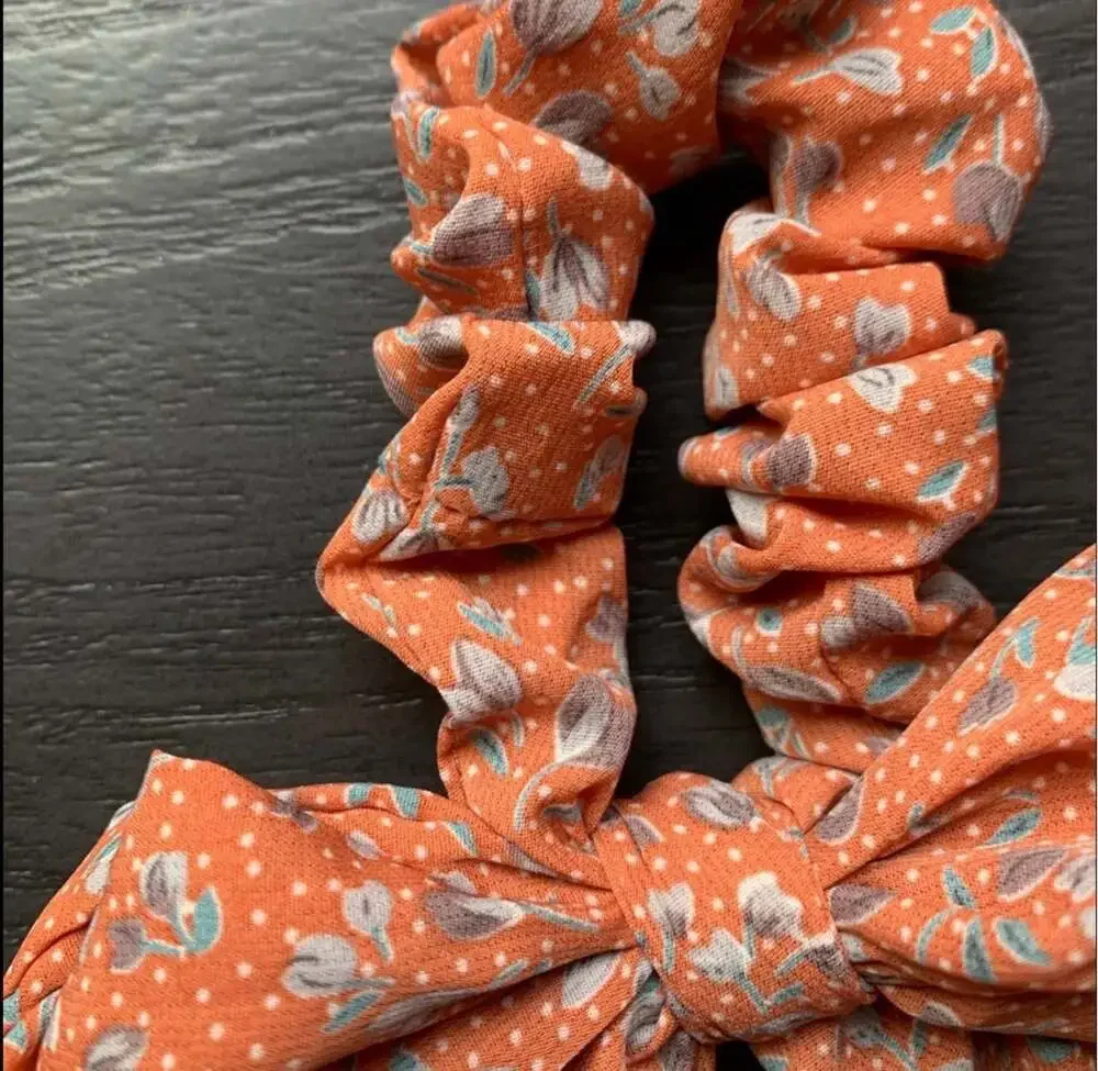 Floral Print Bow Scrunchie Orange